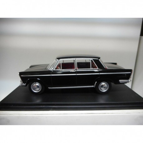 SEAT 1500 1971 AZUL 1:24 SALVAT IXO BLISTER MAL