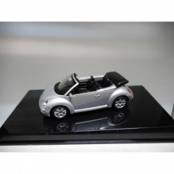 VOLKSWAGEN NEW BEETLE CABRIO REFLEX SILVER METALLIC AUTOART 1:43