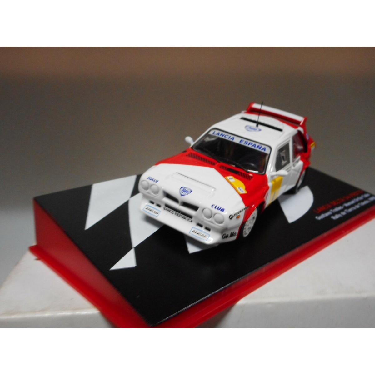 IXO 18RMC083C.20 Lancia Delta S4 No.6 Martini Racing Tour De Corse 1986 Biasion Siviero 118 Ixo Models