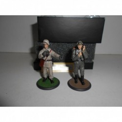 GER 109 OFFIZIER FLAK 1943 + OFFIZIER 1940 ATLAS LEAD SOLDIERS 1:32