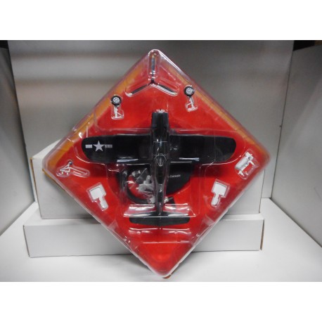 AV-16 VOUGHT F4U-1A CORSAIR USA WW II AIR COMBAT 1:72