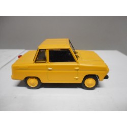 SMZ S-3D FOUR-WHEELED MICROCARS 1:43 DeAGOSTINI IXO