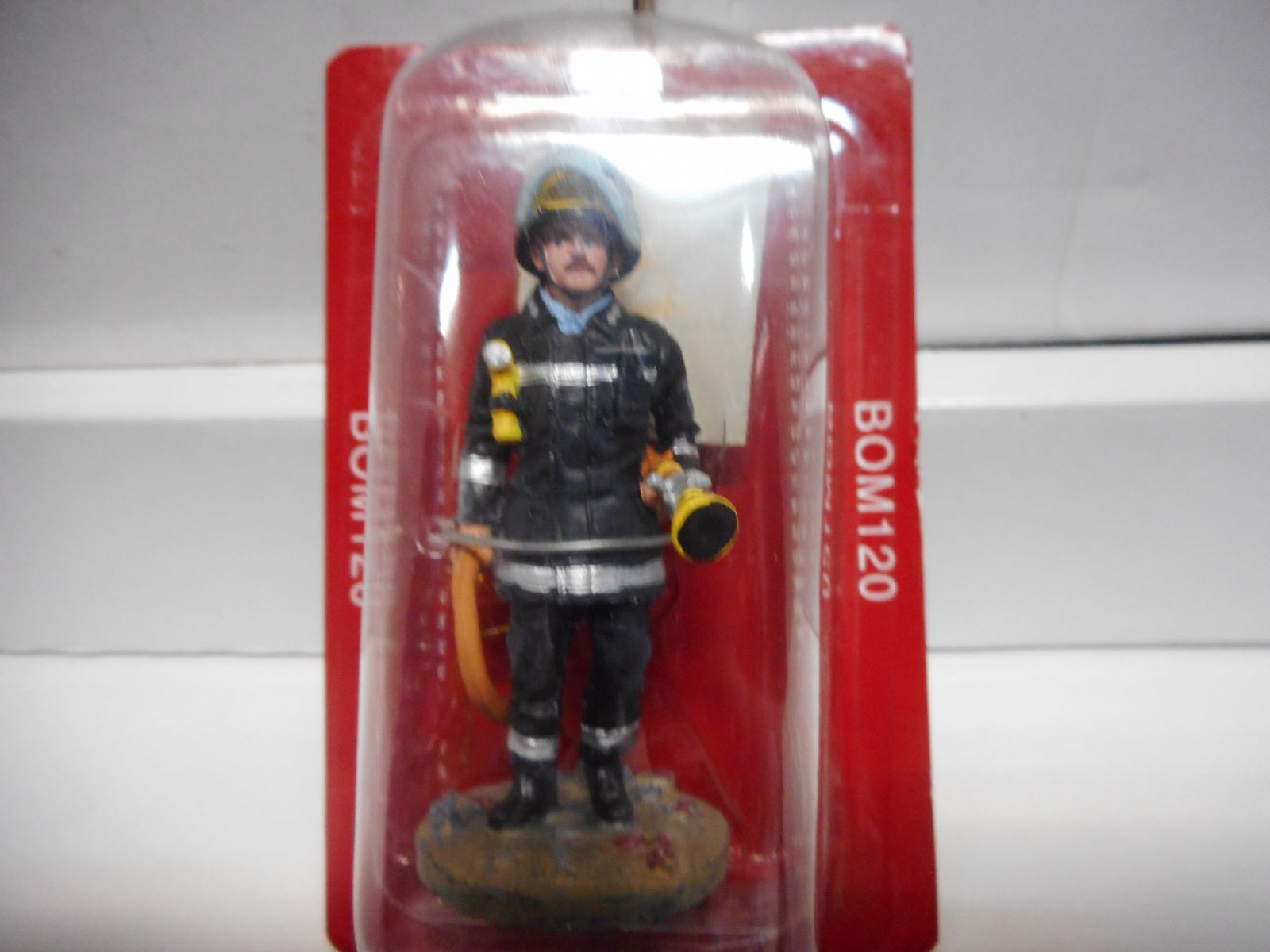 BOM120 Del Prado 1/32 Firefighter Figure London UK 1985 