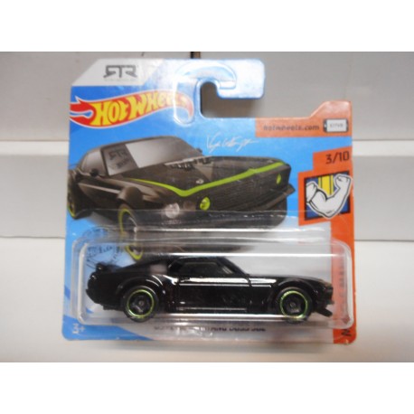 FORD MUSTANG BOSS 302 1969 HOT WHEELS 1:64