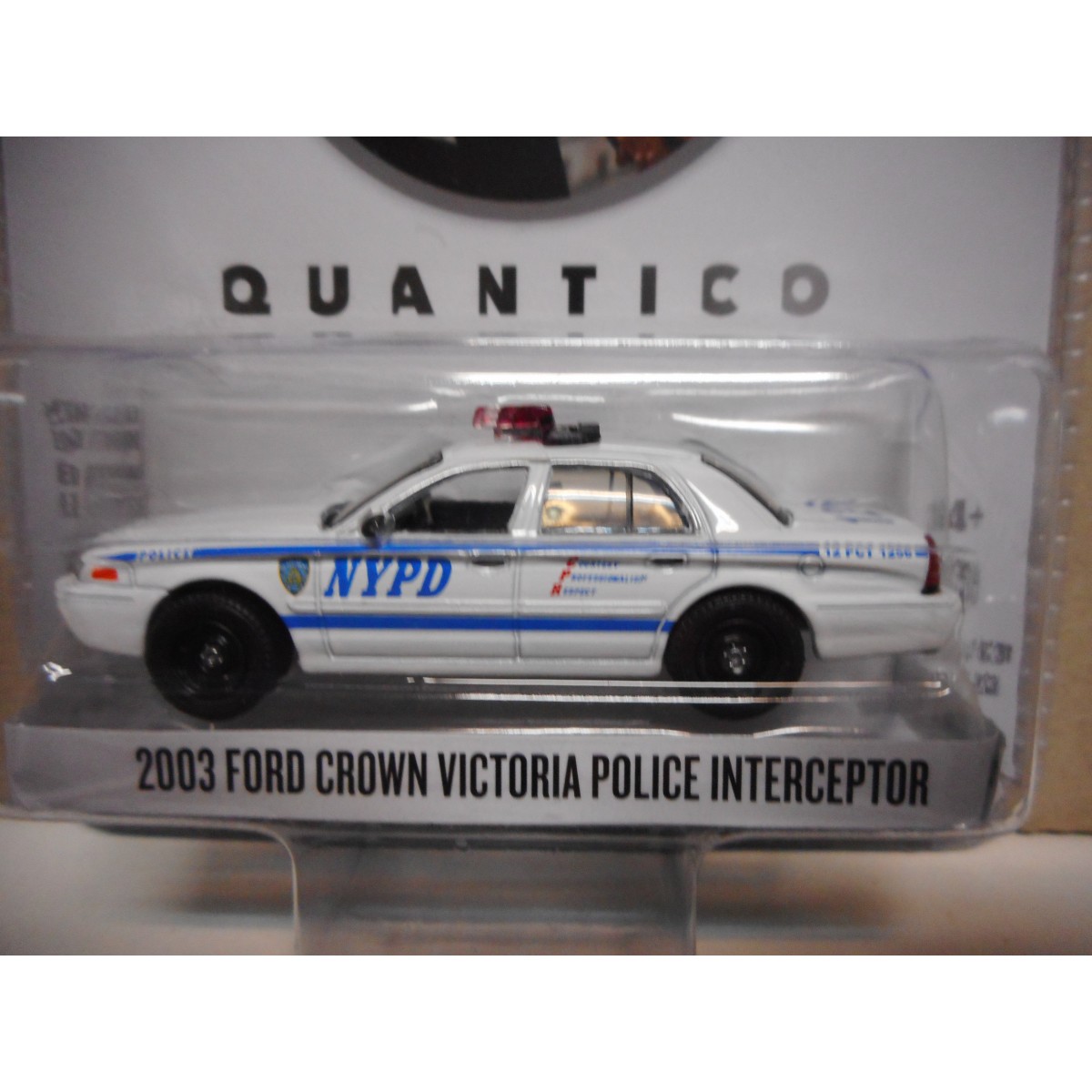 HOLLYWOOD QUANTICO 2003 FORD CROWN VICTORIA INTERCEPTOR 1:64