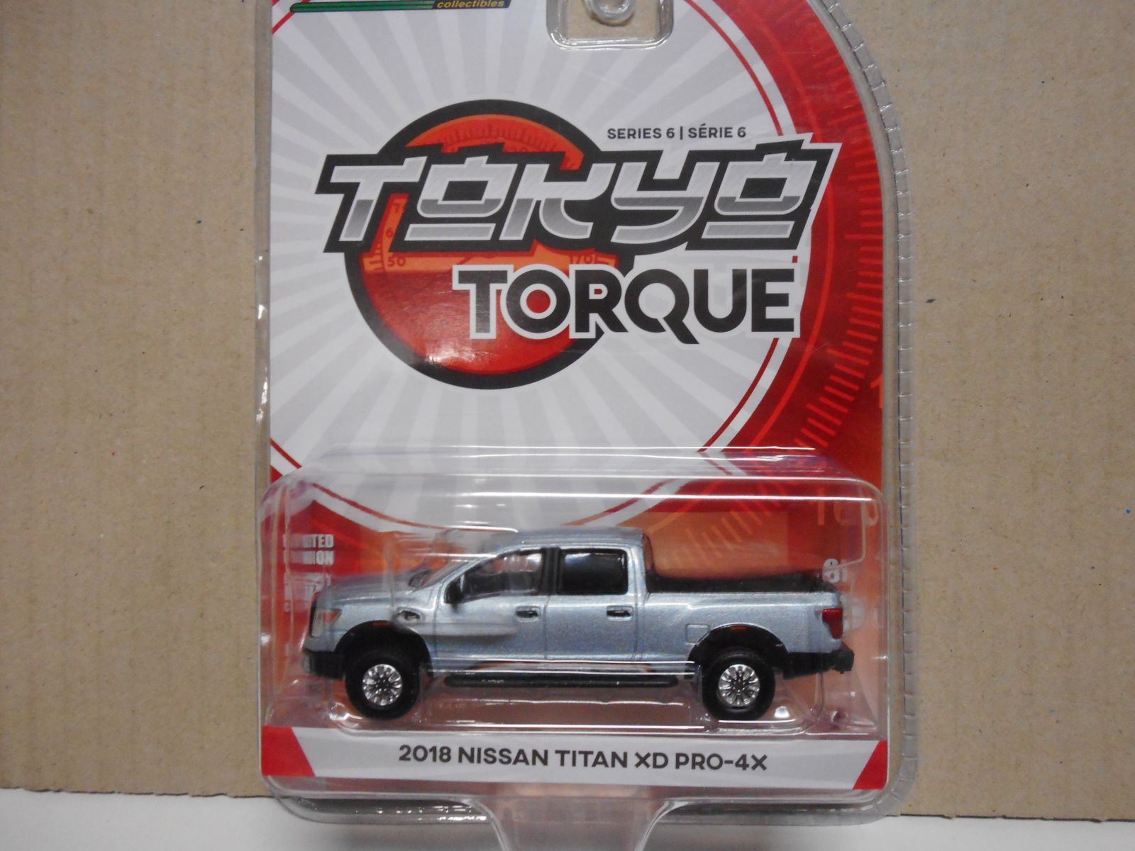 NISSAN TITAN II (H61) ESCOGER/CHOOSE/CHOISIR 1:64 GREENLIGHT - Imagen 6 de 7