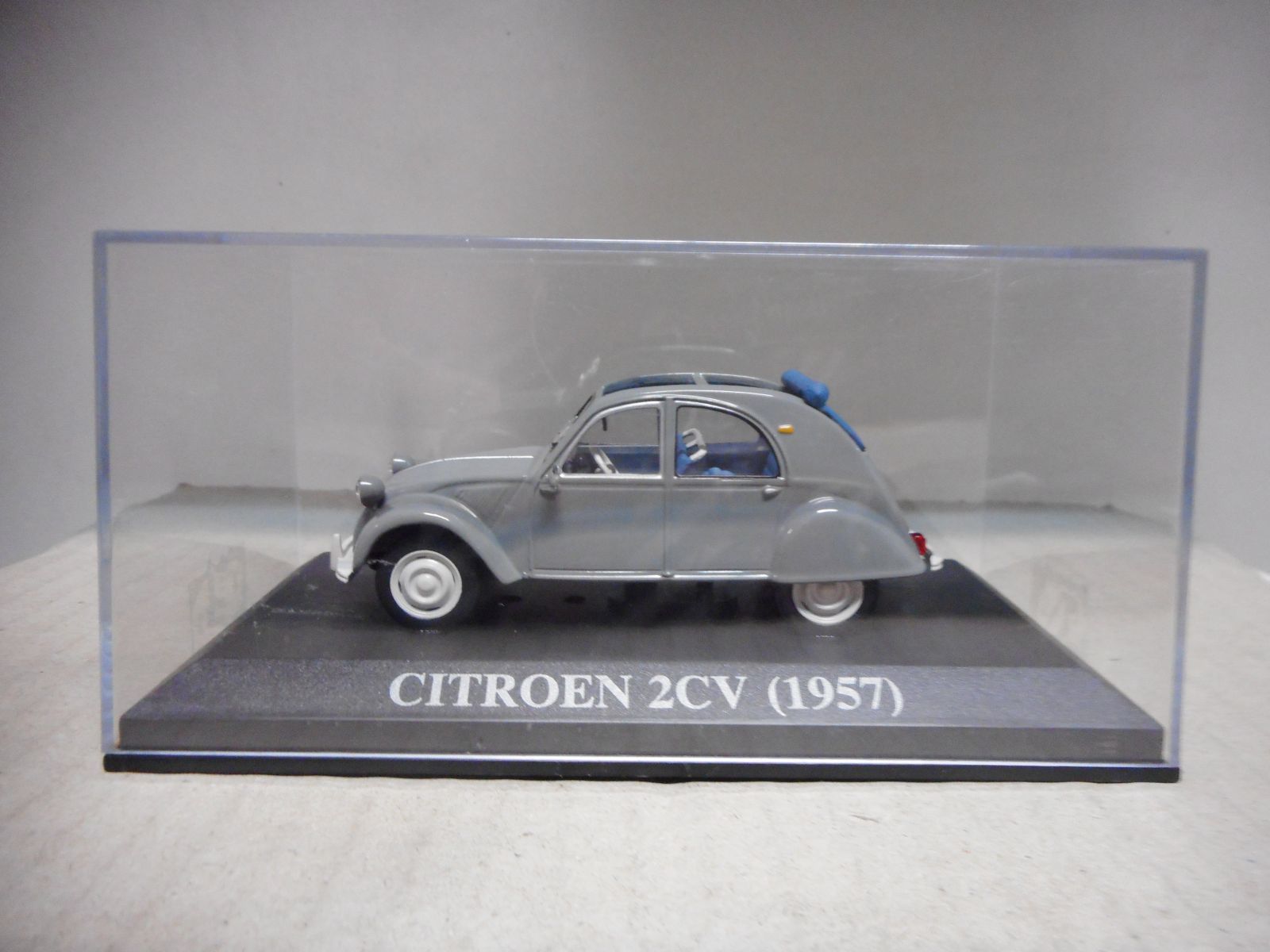 Coffret IXO – Assistance Citroën 2 CV Cross – 1/43 – Altaya – 1964