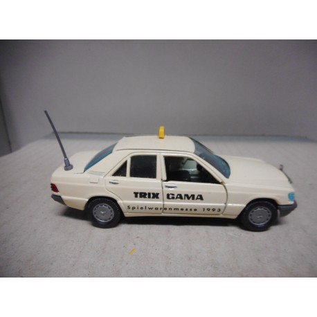 MERCEDES-BENZ W201 190E TAXI GAMA 1:43 USADO/NO CAJA