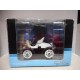 FORD MODEL A IN WHITE VINTAGE CAR 1:32