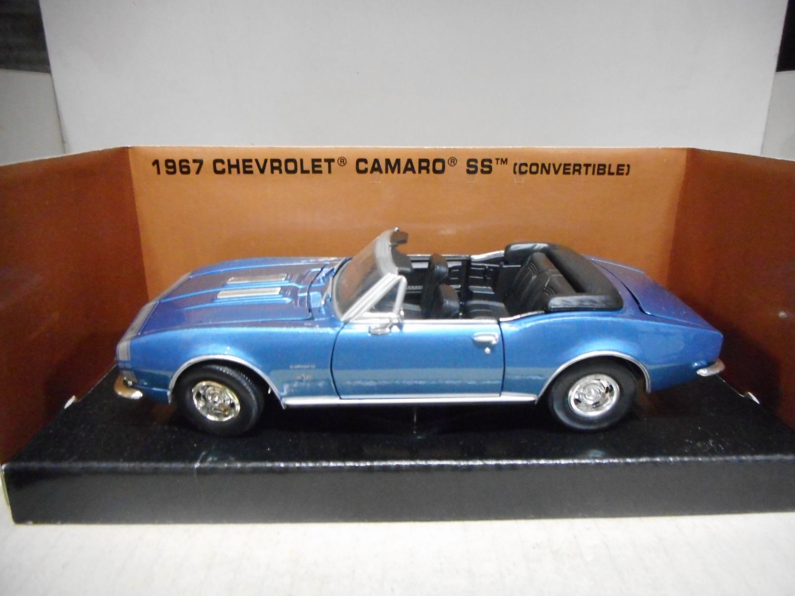 CHEVROLET CAMARO SS 1967 CONVERTIBLE 1:24 MOTOR MAX USADO/EX COLECCION -  BCN STOCK CARS
