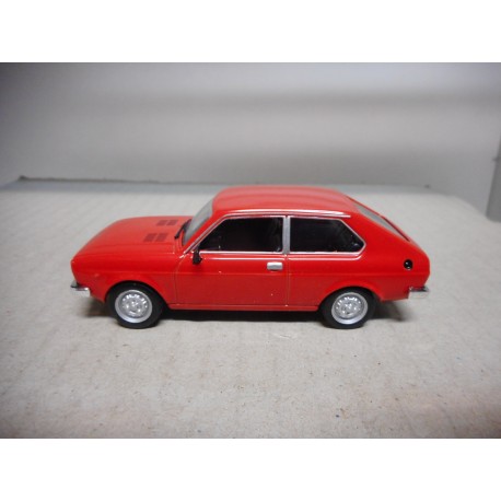 FIAT 128 3P RED DeAGOSTINI IXO 1:43