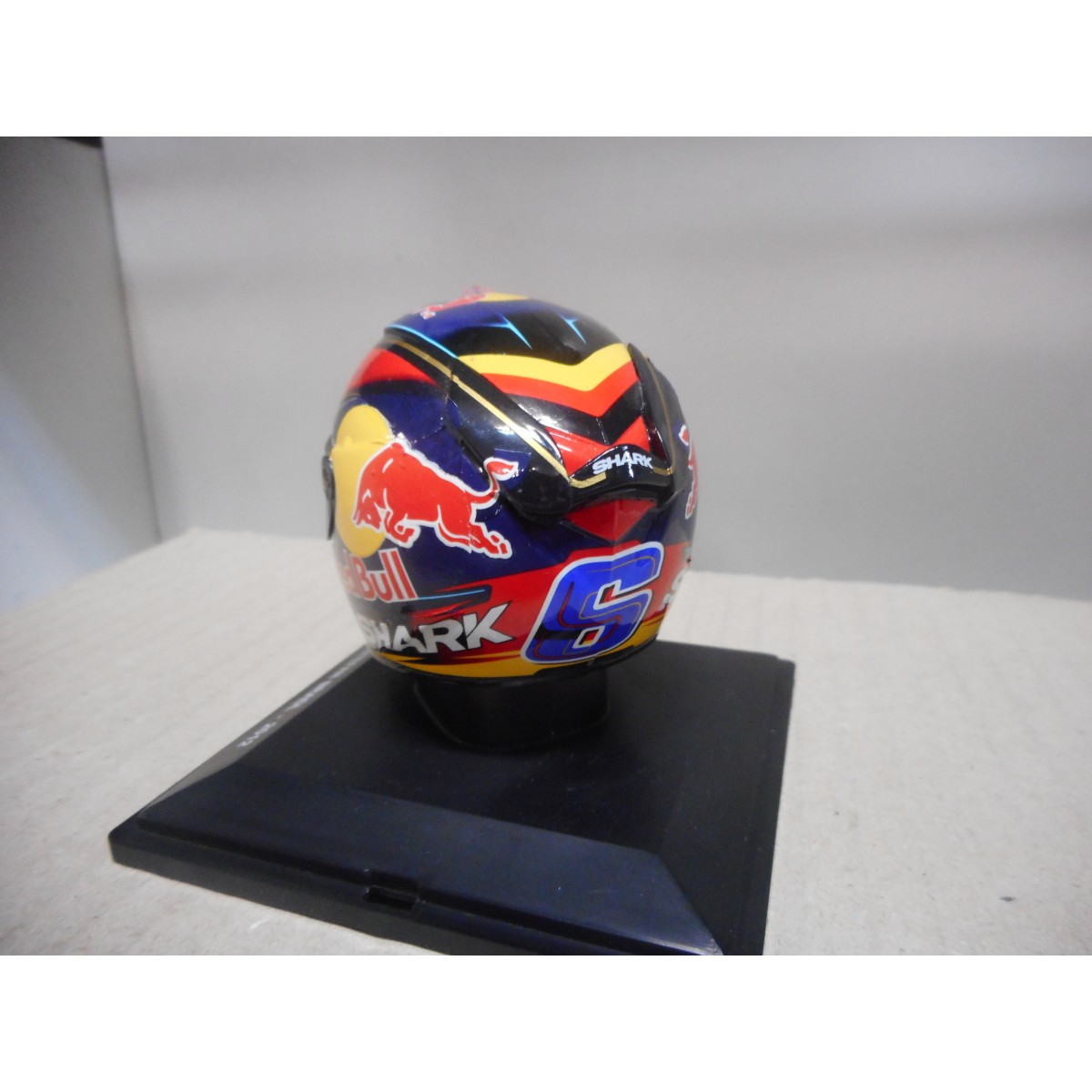 Casque Moto GP Miniature Altaya 1/5 – Olivier Jacque 2000 Shark – Avec Socle Et Vitrine