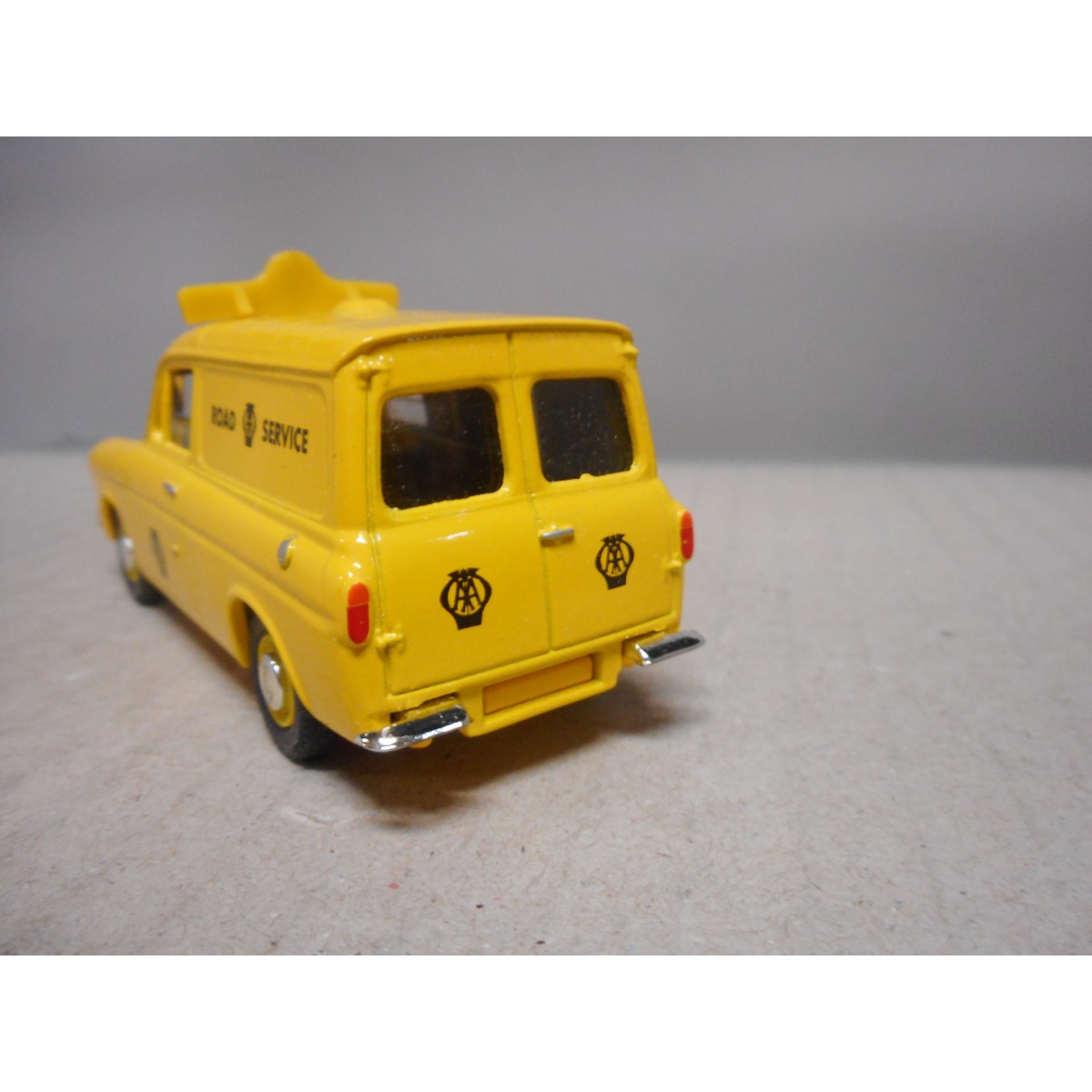 BWM50636 BUGIAD Moteur d'essuie-glace 12V, Avant du véhicule pour