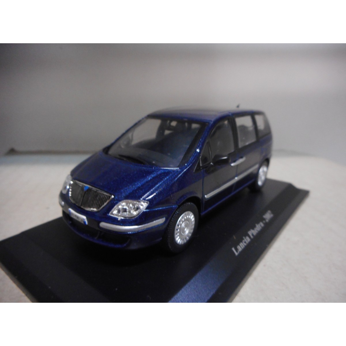 【4月5日まで】NOREV 1/43 LANCIA PHEDRA Lancia phedra 1/43 norev couleur cognac - Collection