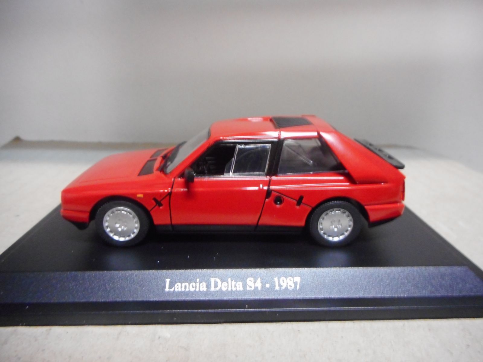 lancia-delta-s4-1987-norev-