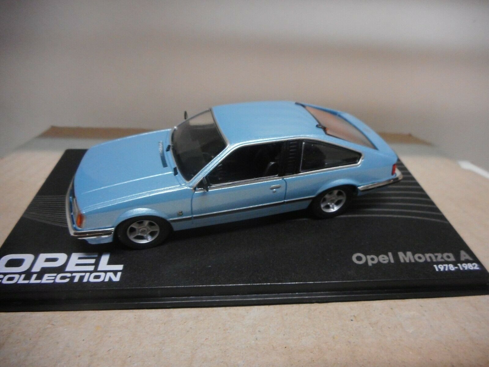OPEL MONZA A GS/E Light Blue Model Car 1: 43