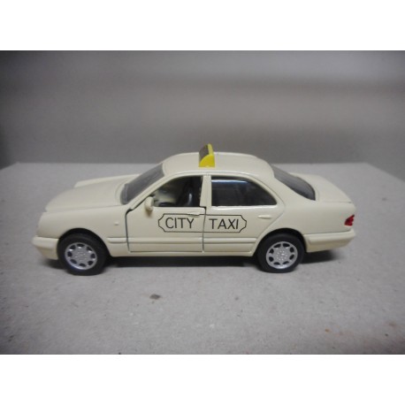 MERCEDES-BENZ W210 CLASE E E320 TAXI 1:34/39 WELLY USADO/VER FOTOS