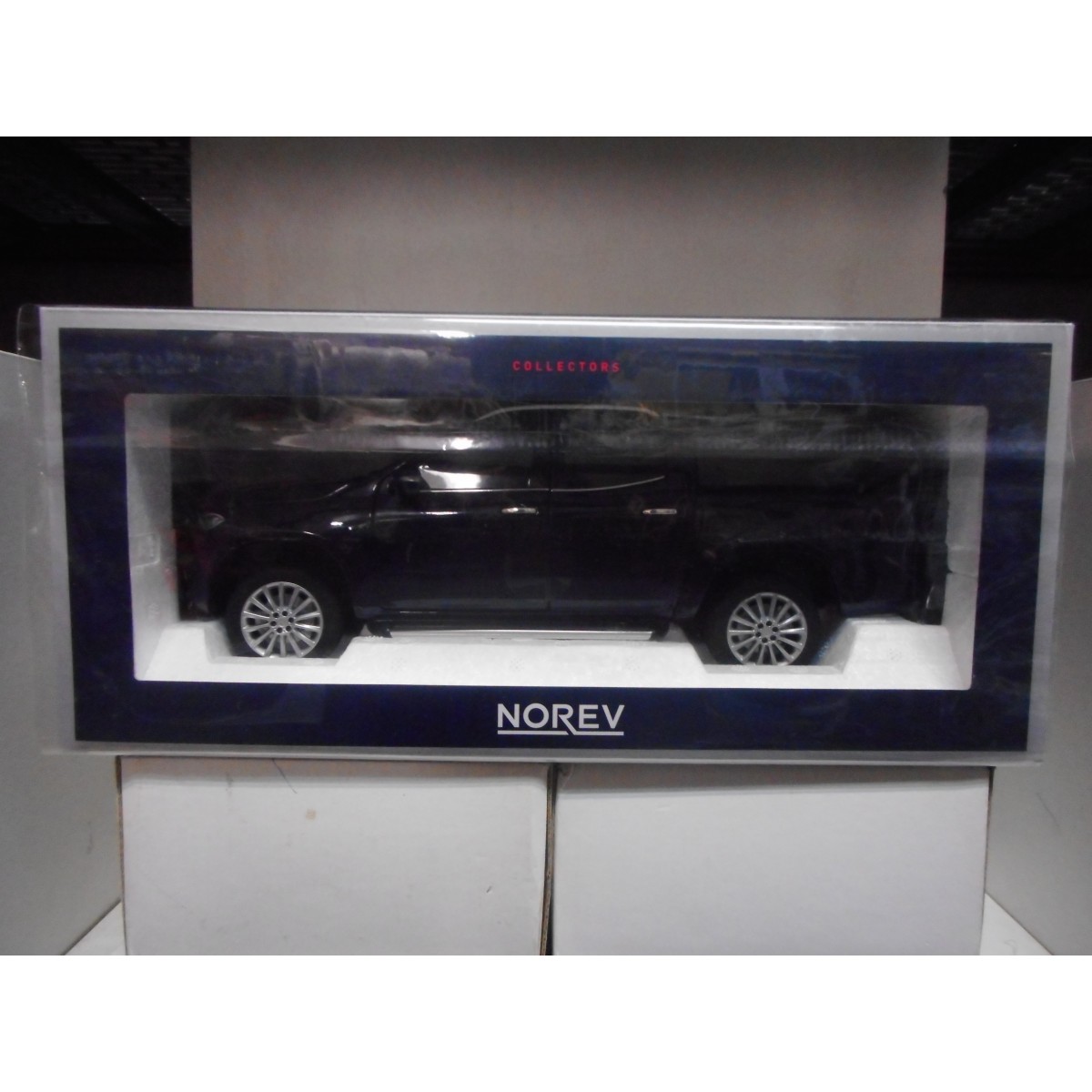 ZE019 NOREV 183421 Voiture 1/18 Mercedes Benz Classe X métal Bleue très