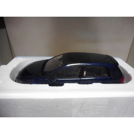 VOLKSWAGEN GOLF 7 BLUE 2013 1:18 NOREV