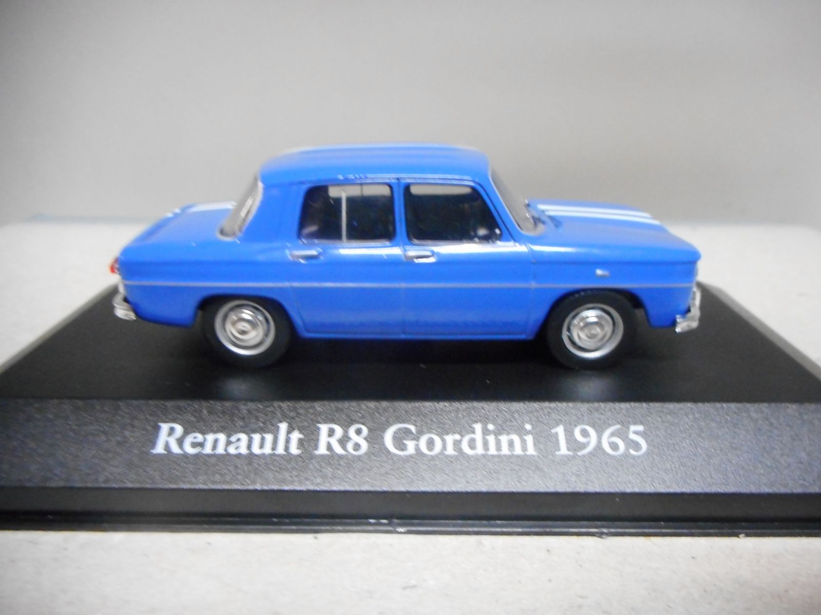 RENAULT 8 GORDINI 1:43 ATLAS IXO - BCN STOCK CARS