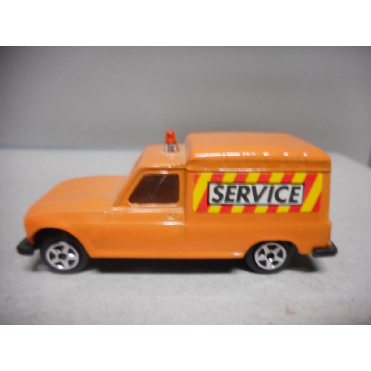 Norev - 1/43 - Renauld R4 fourgonnette - série D - No 65