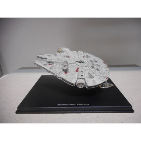 STAR WARS MILLENIUM FALCON NAVE/STARSHIP DeAGOSTINI