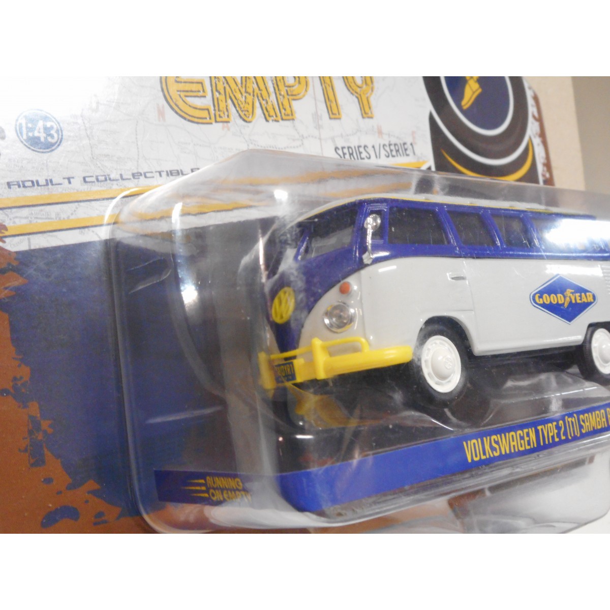 Miniature Volkswagen T1 Samba Bus Goodyear 1/43 - Greenlight - Neuf