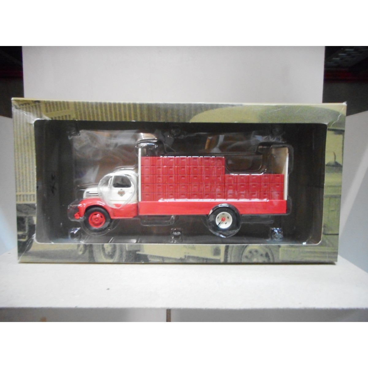 EBRO B-45 EL AGUILA CAMION/TRUCK 1:43 ALTAYA IXO - BCN STOCK CARS