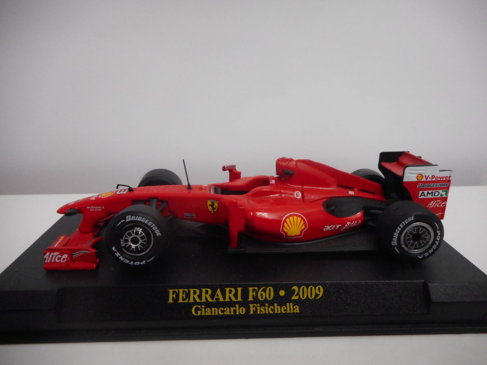 Miniature Ferrari F60 2009 - Fisichella F1 N°28 - 1/43 Altaya Sous Blister