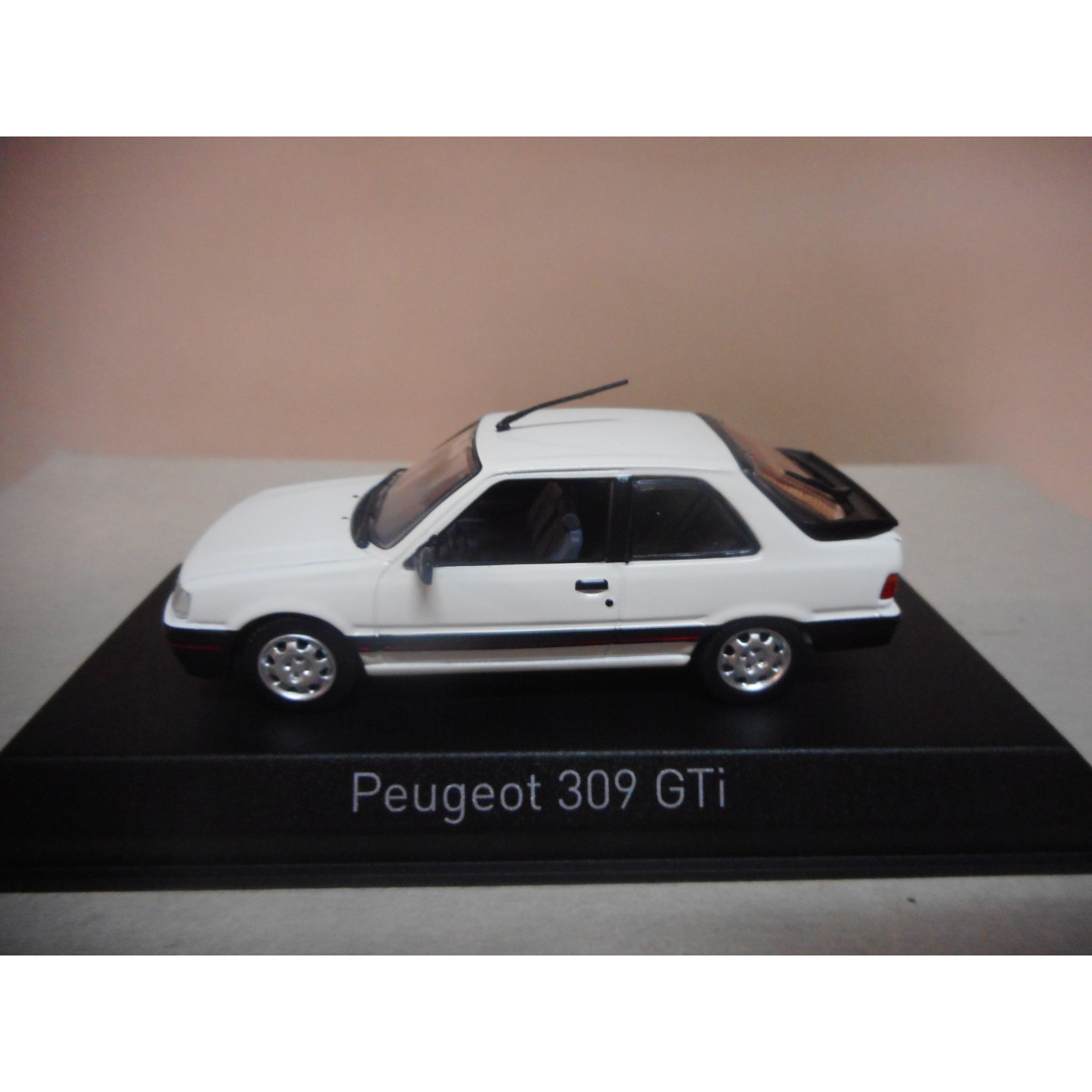 PEUGEOT 309 GTi 1987 WHITE 1:43 NOREV - BCN STOCK CARS