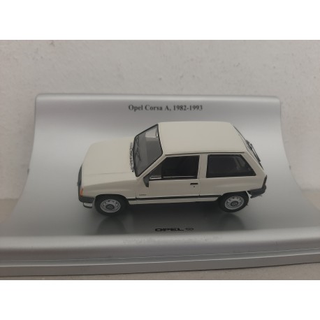 OPEL CORSA A 1982-93 WHITE 1:43 SCHUCO EX COLECCION PRIVADA