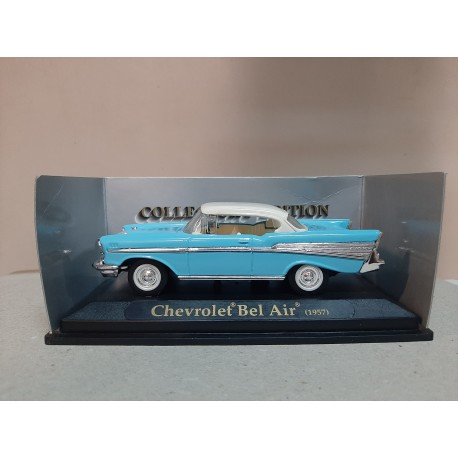 CHEVROLET BEL AIR 1957 1:43 ROAD SIGNATURE USADO/EX PRIVADO