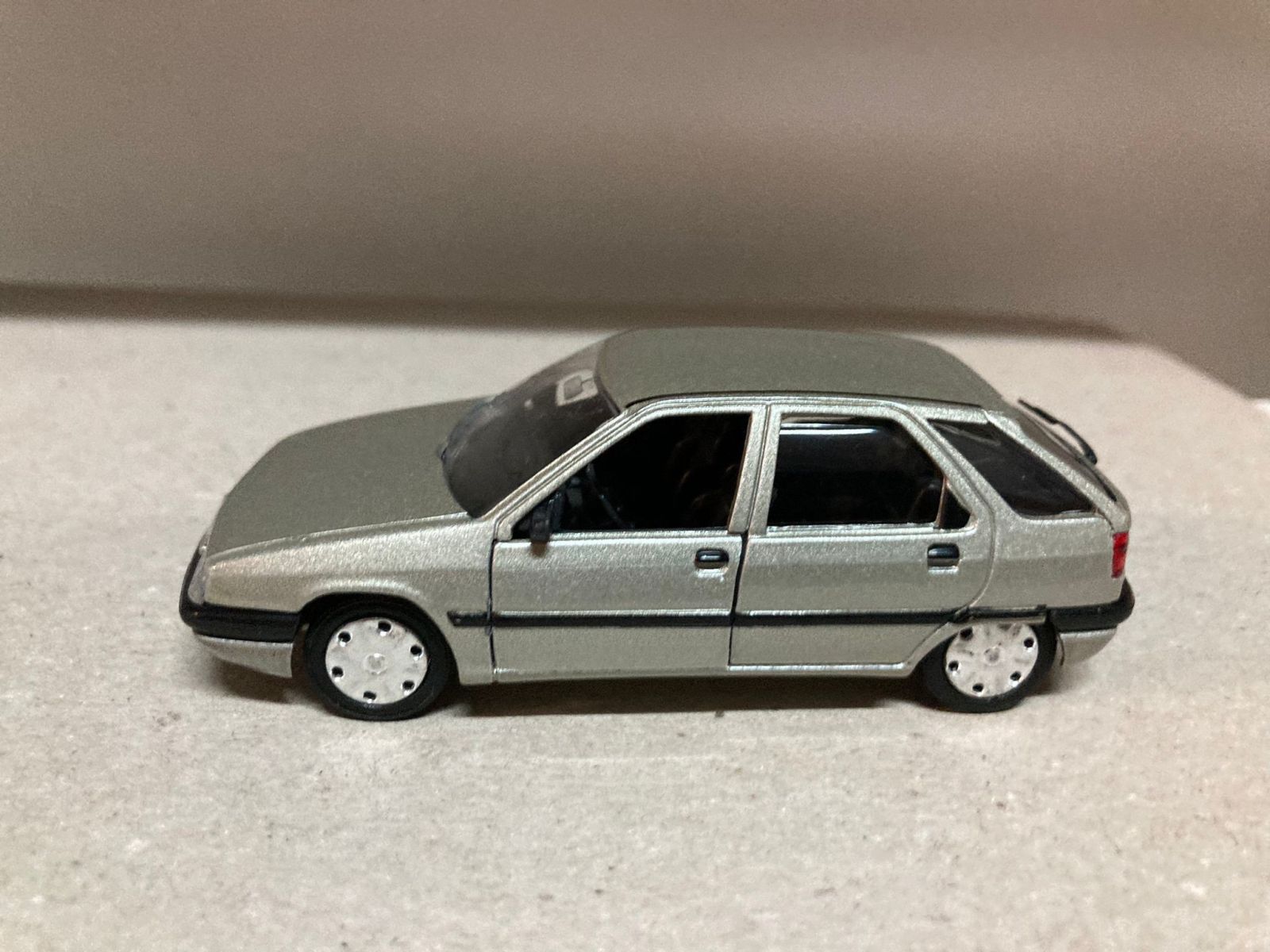 CITROEN ZX 1:43 SOLIDO SALVAT USADO/NO CAJA - BCN STOCK CARS