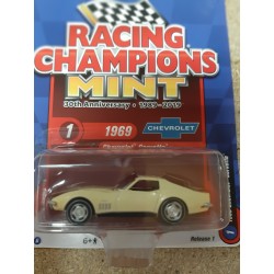 CHEVROLET CORVETTE C3 YELLOW 1969 1:64 RACING CHAMPIONS