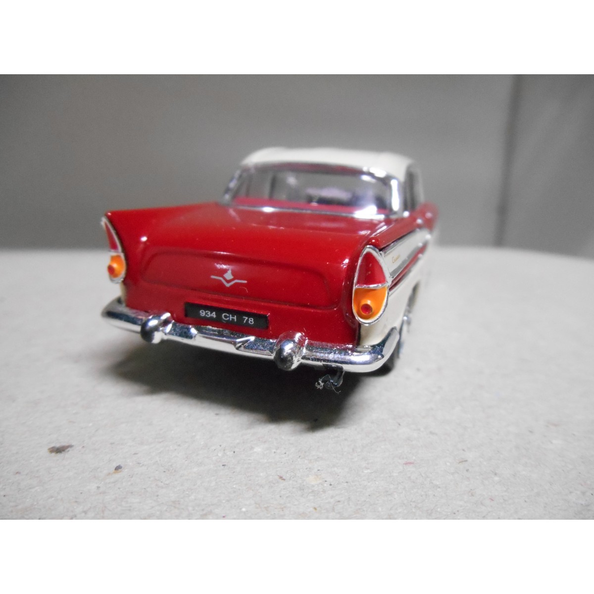 SIMCA CHAMBORD PRESIDENCE 1958 BICOLOR SOLIDO HACHETTE/SALVAT USADO/NO