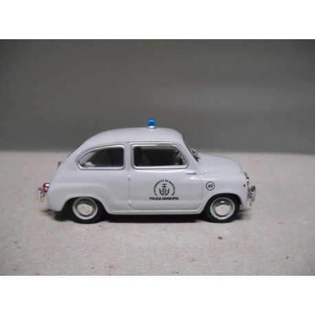 SEAT 600 POLICIA MUNICIPAL BARCELONA 1:43 SALVAT SOLIDO USADO/EX PRIVADO/NO CAJA
