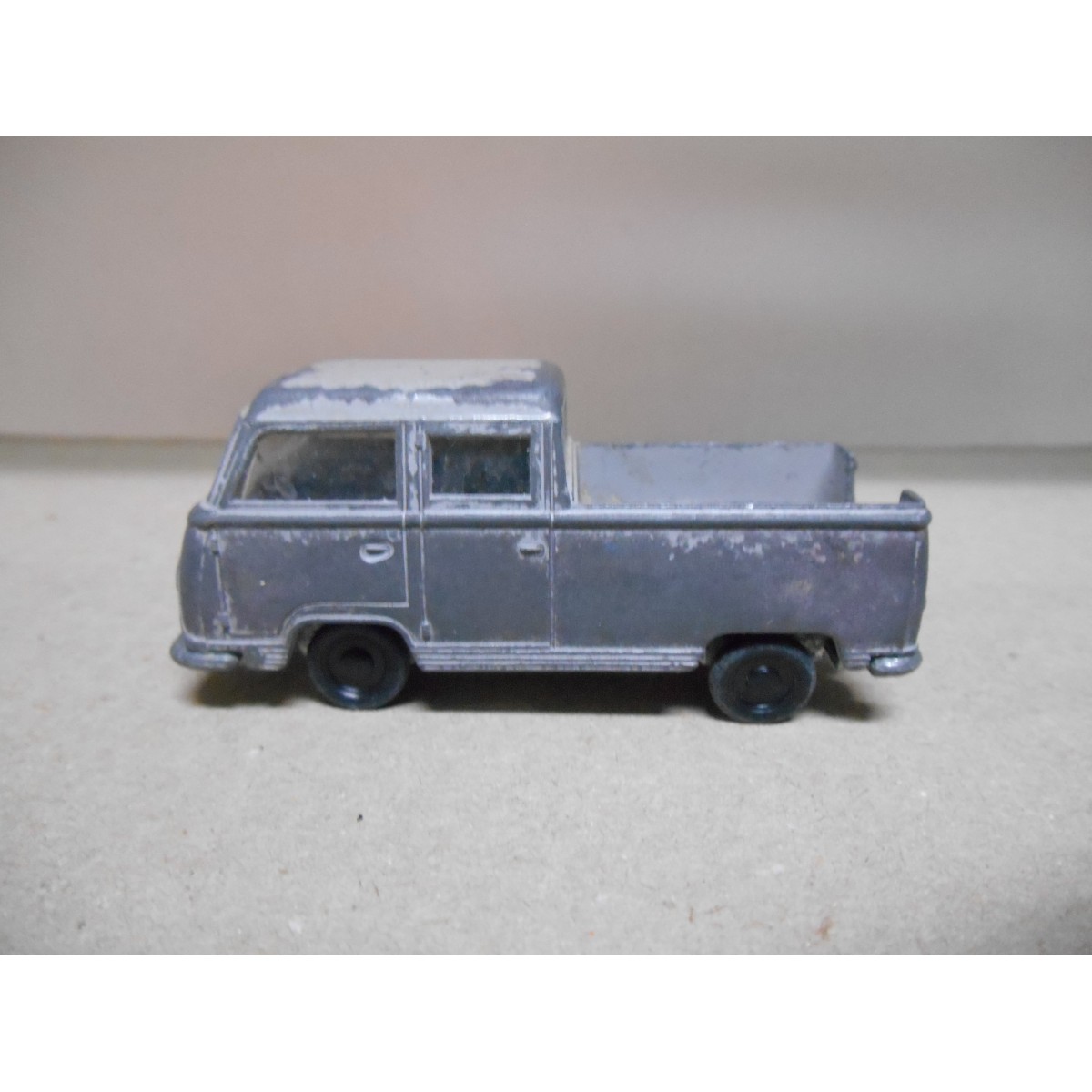 Miniature SIKU V251 – Ford Taunus Transit Pick-Up Gris – En Boîte (Occasion)
