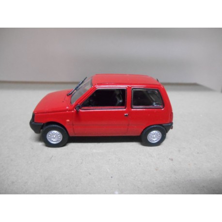 VAZ -1111/LADA OKA RED  1:43 DeAGOSTINI IXO USADO/EX PRIVADO