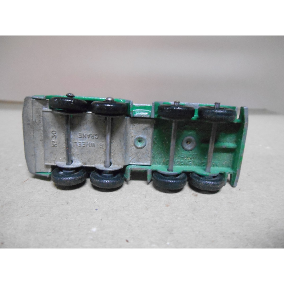MATCHBOX - 30 - 8 Wheel Crane Truck - En boite