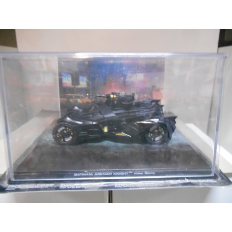 BAT 00 BATMAN ARKHAM KNIGHT VIDEO GAME BATMAN COLLECTION EAGLEMOSS IXO