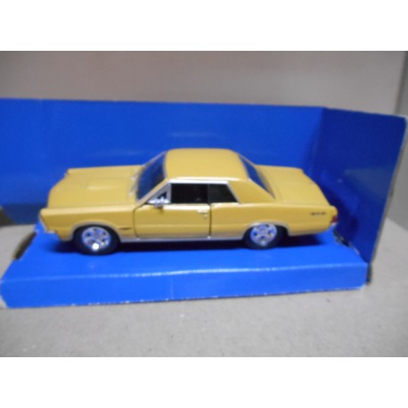 PONTIAC GTO 1965 1:36/1:39 WELLY USADO/VER FOTOS OPENING DOORS