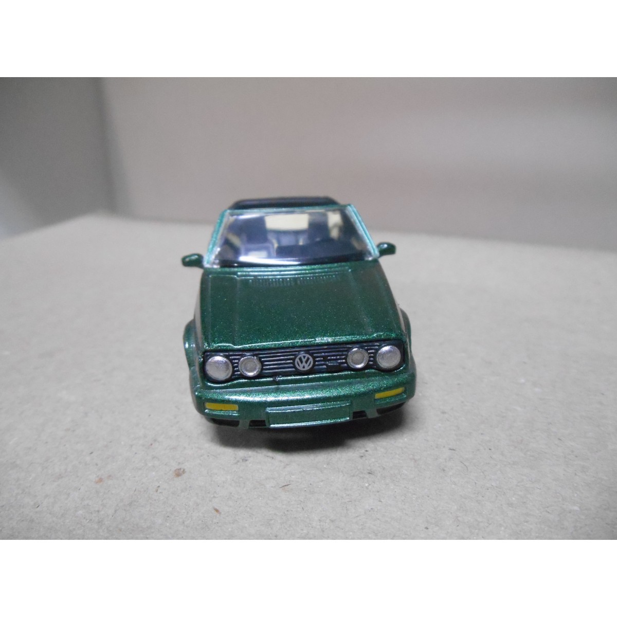 VOLKSWAGEN GOLF 2 CABRIOLET 1988 1:43 NEW RAY USADO/NO CAJA VOLKSWAGEN GOLF 2 CABRIOLET 1988 1:43 NEW RAY USADO/NO CAJA