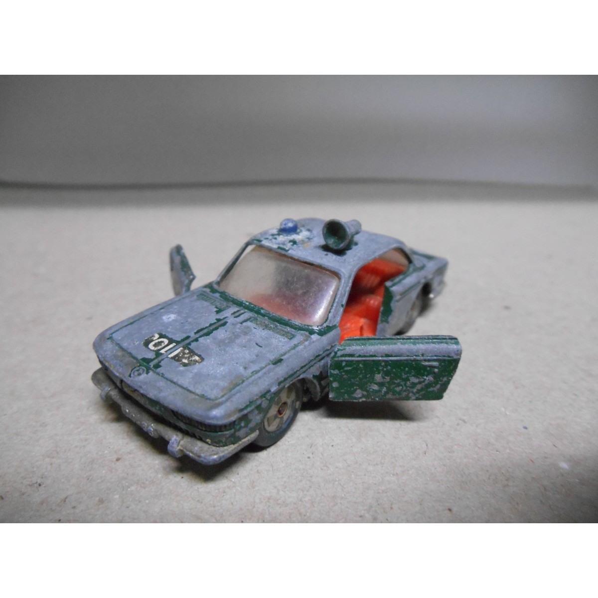 BMW 2000 CS POLIZEI 1:60 SIKU V266 USADO/NO CAJA - BCN STOCK CARS