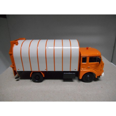 JELCZ 315 CAMION/TRUCK BASURAS/GARBAGE 1:43 DeAGOSTINI IXO USADO/EX PRIVADO