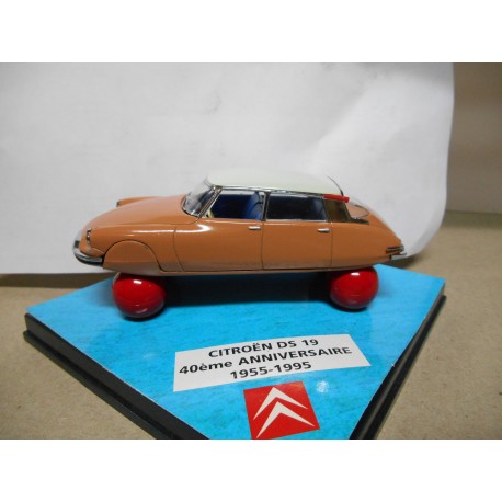CITROEN DS 19 SUR BALLON 1959 1:43 VITESSE USADO/EX PRIVADO