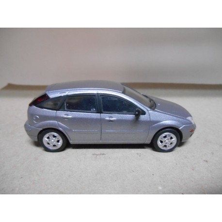 FORD FOCUS ZX5 2005 1:43 NEW RAY USADO/NO CAJA/VER FOTOS