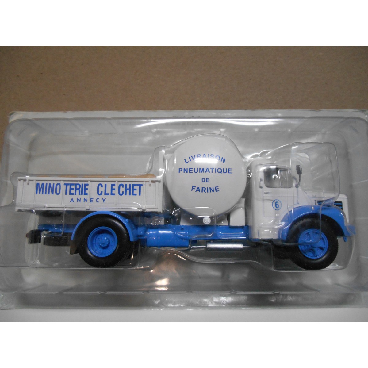 Maquette Berliet GBC 8M Gazelle 1/43 - Collection Cent Mille Dollars Au Soleil - Hachette IXO
