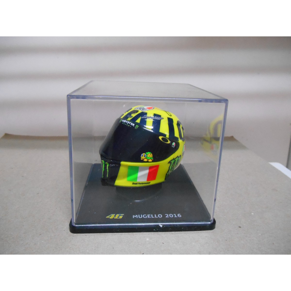 CASCO/HELMET VALENTINO ROSSI MUGELLO 2016 1:5 SPARK ALTAYA - BCN CARS