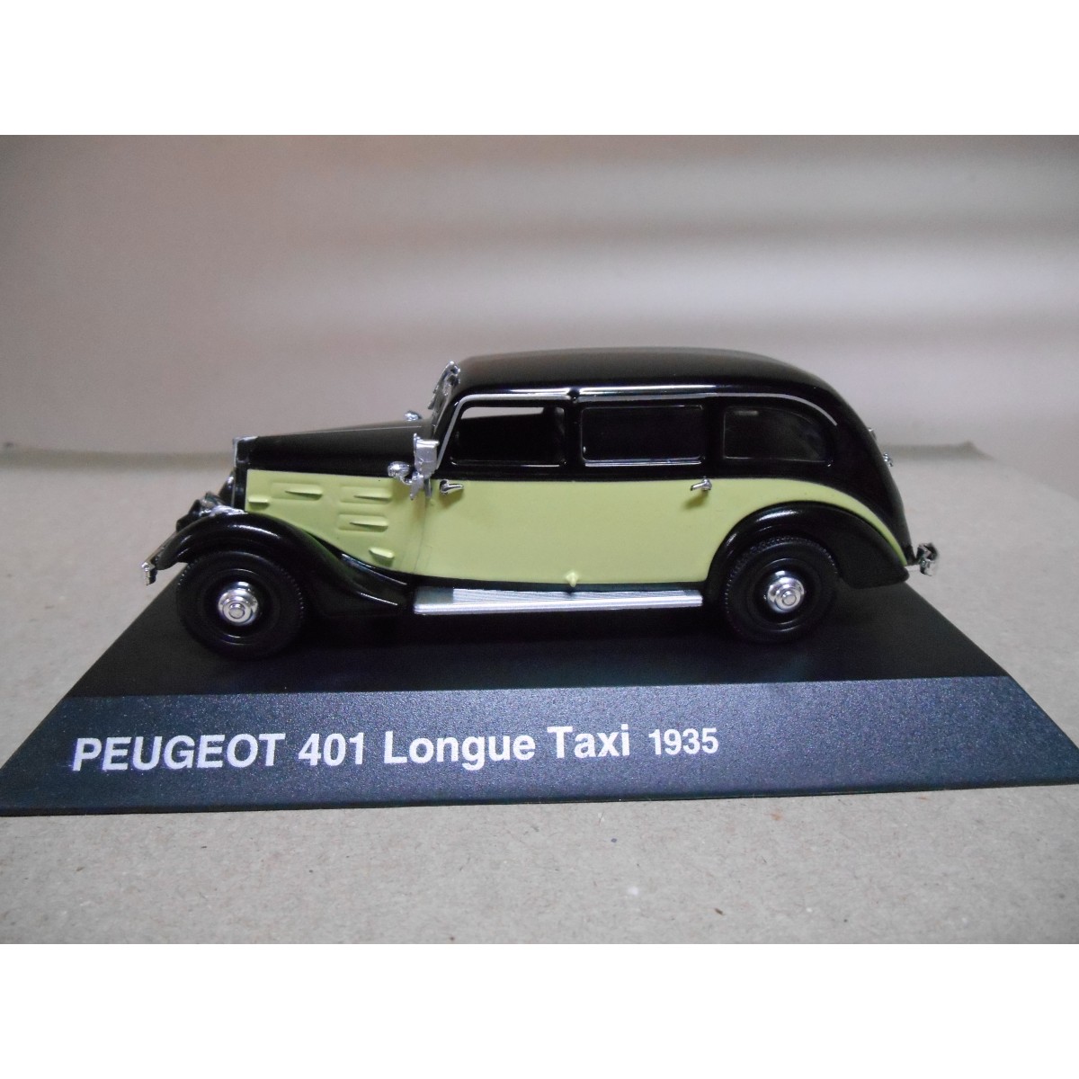 Modèle Réduit Peugeot 402 Taxi 1939 Norev 1:43 | Échelle 1/43 Sous Blister | Occasion