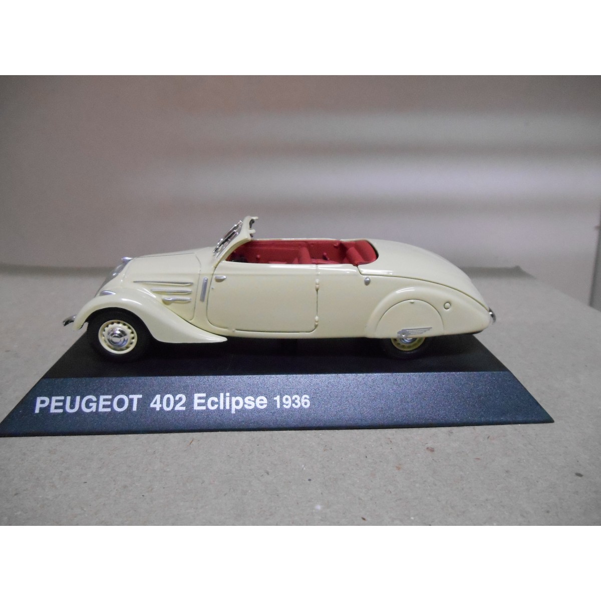 PEUGEOT 202 CAMIONNETTE PICK UP 1947 Bordeaux NOREV 1:43 of referen